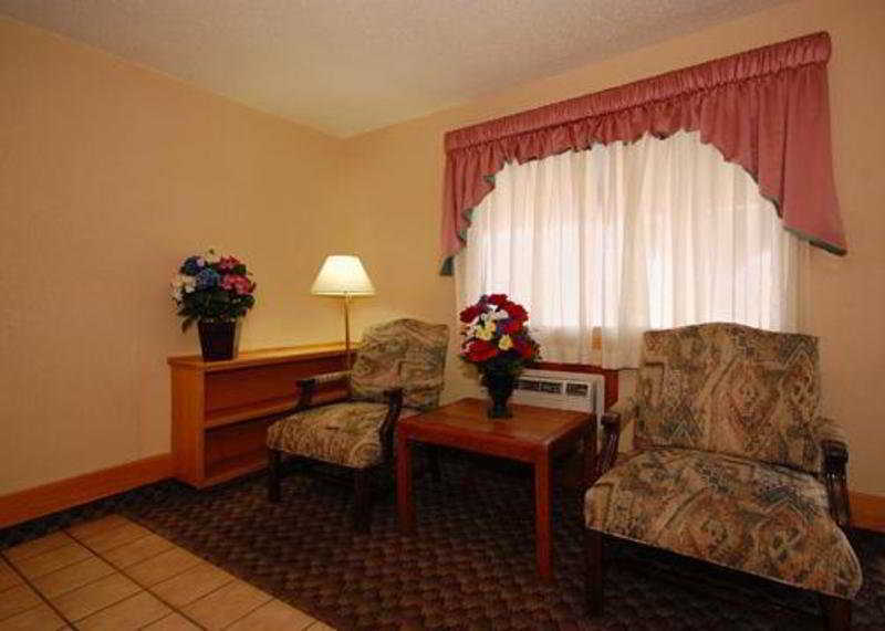 Red Roof Inn Des Moines Exterior photo